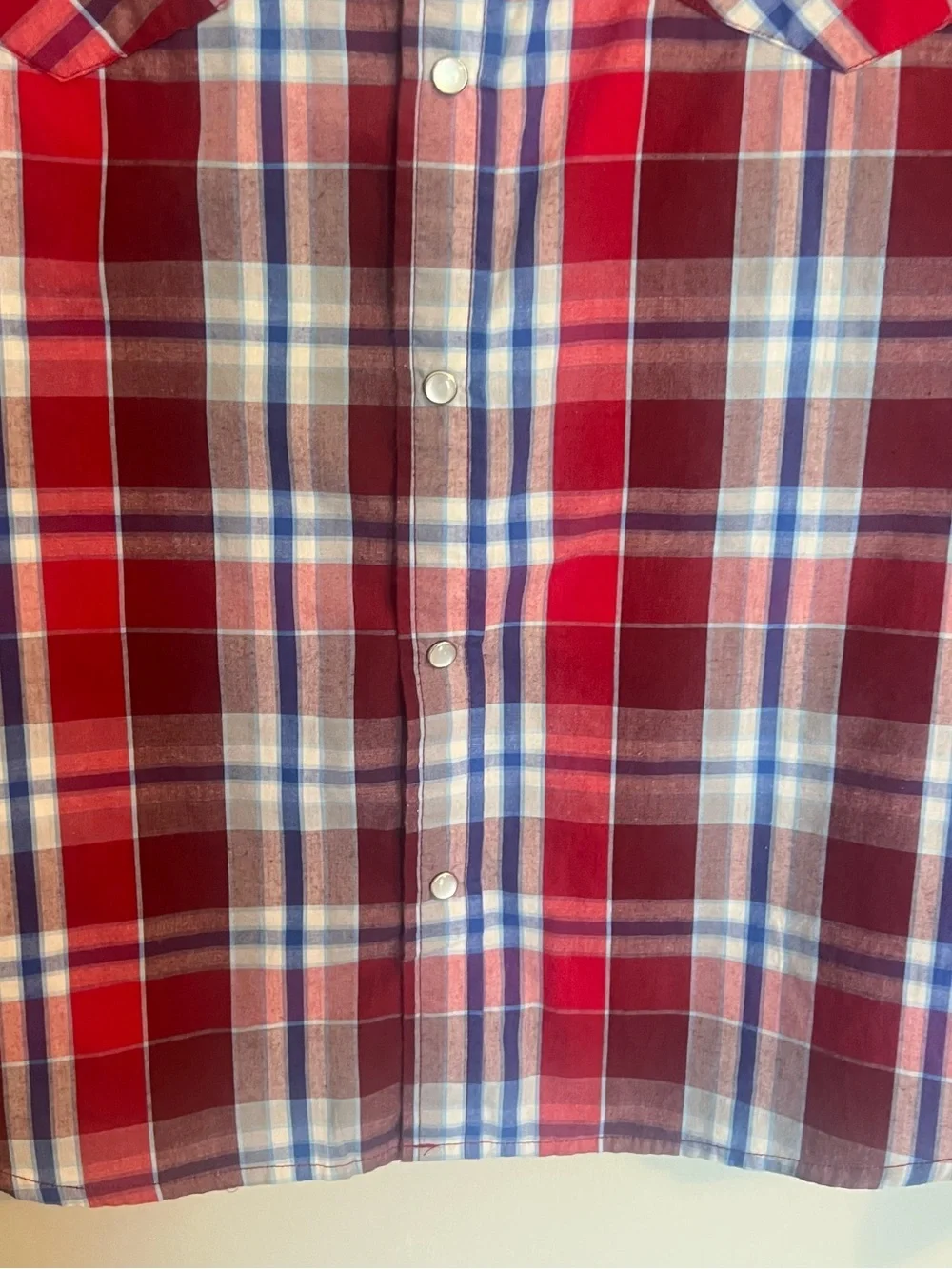 Levi's Red Plaid Long-Sleeve Button-Down Shirt